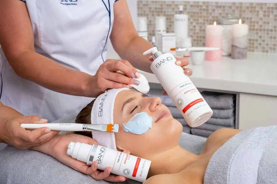 A relaxing spa atmosphere, reminding clients of the premium experience they are booking.